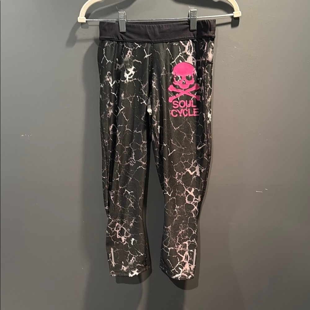 Women’s SoulCycle Black and Pink Capri Leggings